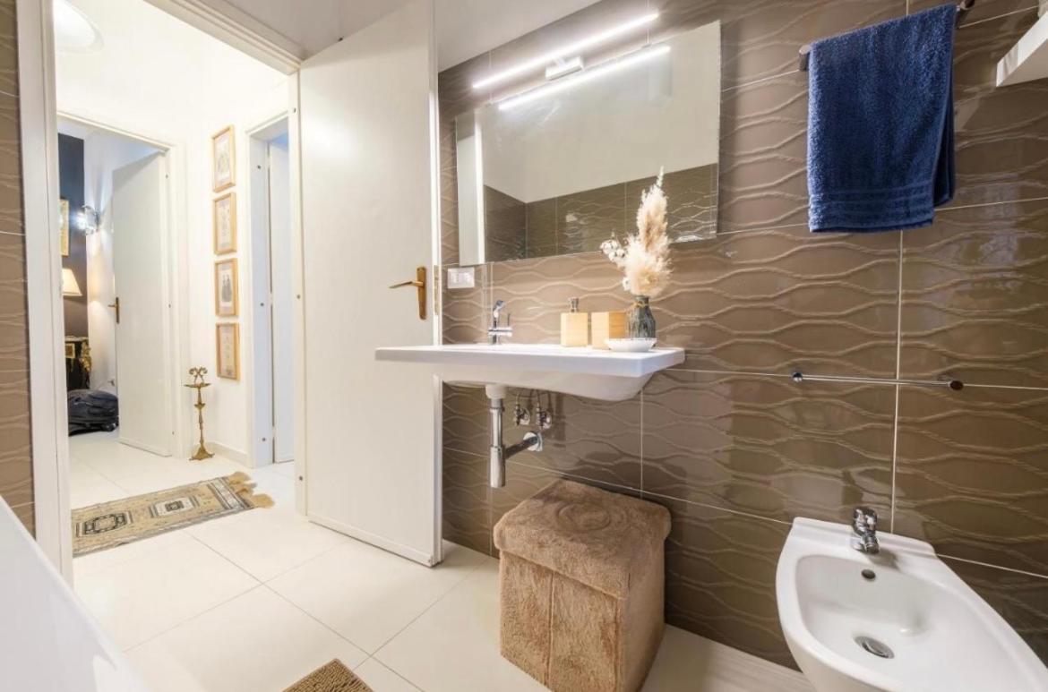 לינה וארוחת בוקר מילאצו Casa Luce מראה חיצוני תמונה
